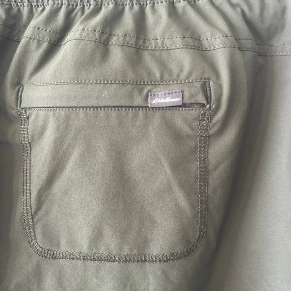Eddie Bauer Womens Fleece Lined Joggers Olive Green Hiking Pants Size 12 351056